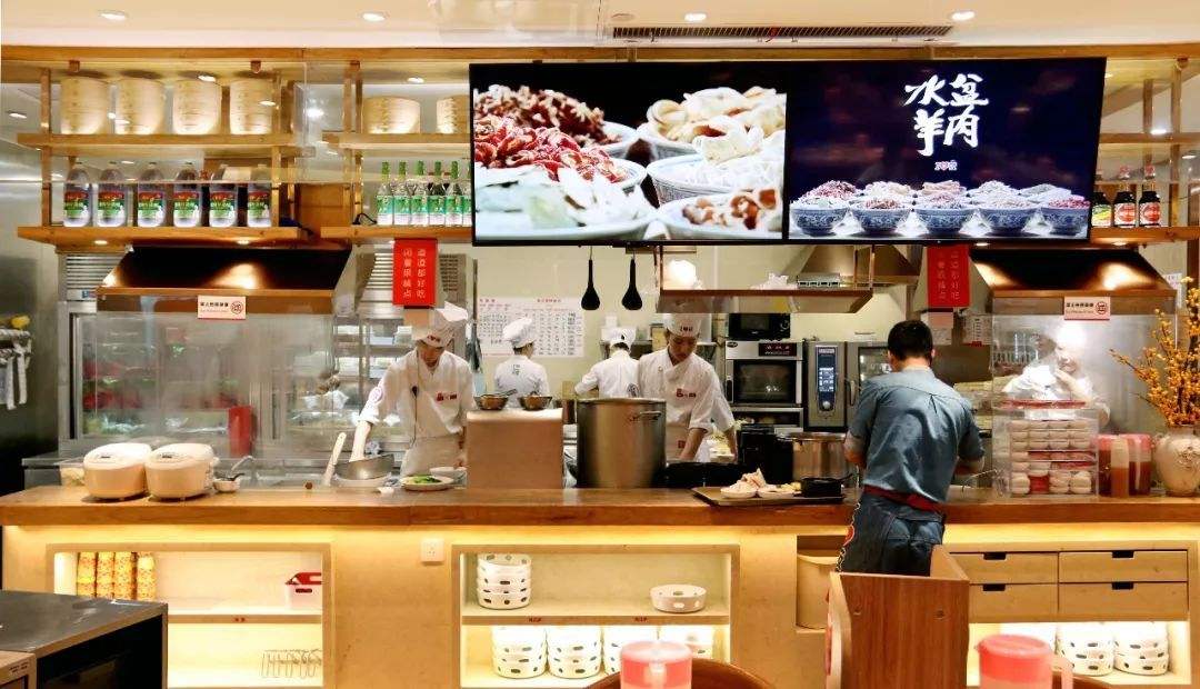 開(kāi)放式餐飲廚房明檔設(shè)計(jì)備受親睞